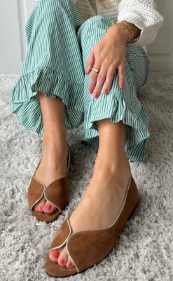 Hot Ballerina - Like A Melody - Cognac Loafers & Ballerinaer