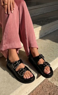 New Sandal - The Magical Patent - Black Patent Sandaler