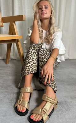 Clearance Sandaler - Carrie Moon - Gold Snake Sandaler