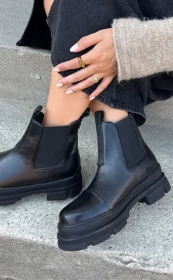 Best Støvle - You And Me Low - Black (With Black Sole) Støvler