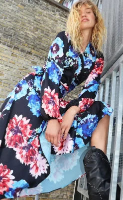 Hot Kjole - Lara - Black Blossom Kjoler