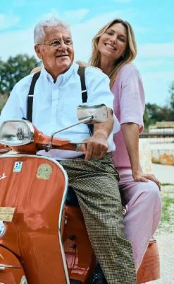 Hot Bluse - Lava - Off White w. Fuchsia Pink Bluser