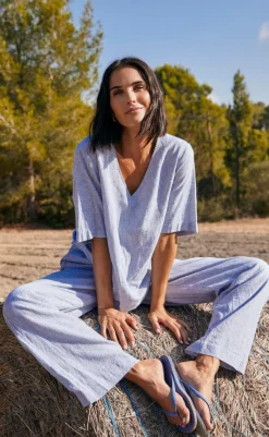 New Bluse - Lava - Off White w. Nebulas Blue Bluser