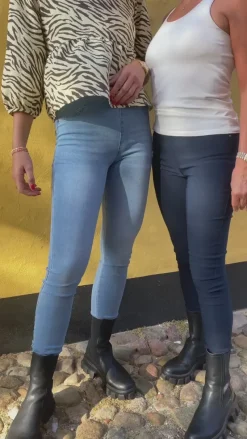 Outlet Bukser - Shantal Ankle Broken - Bleached Blue Denim Bukser & Jeans