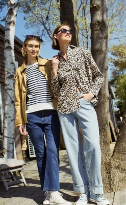 Outlet Striktrøje - Fiffi - Off-white w- Navy Blazer Striktrøjer & Sweat|Blazere & Indejakker