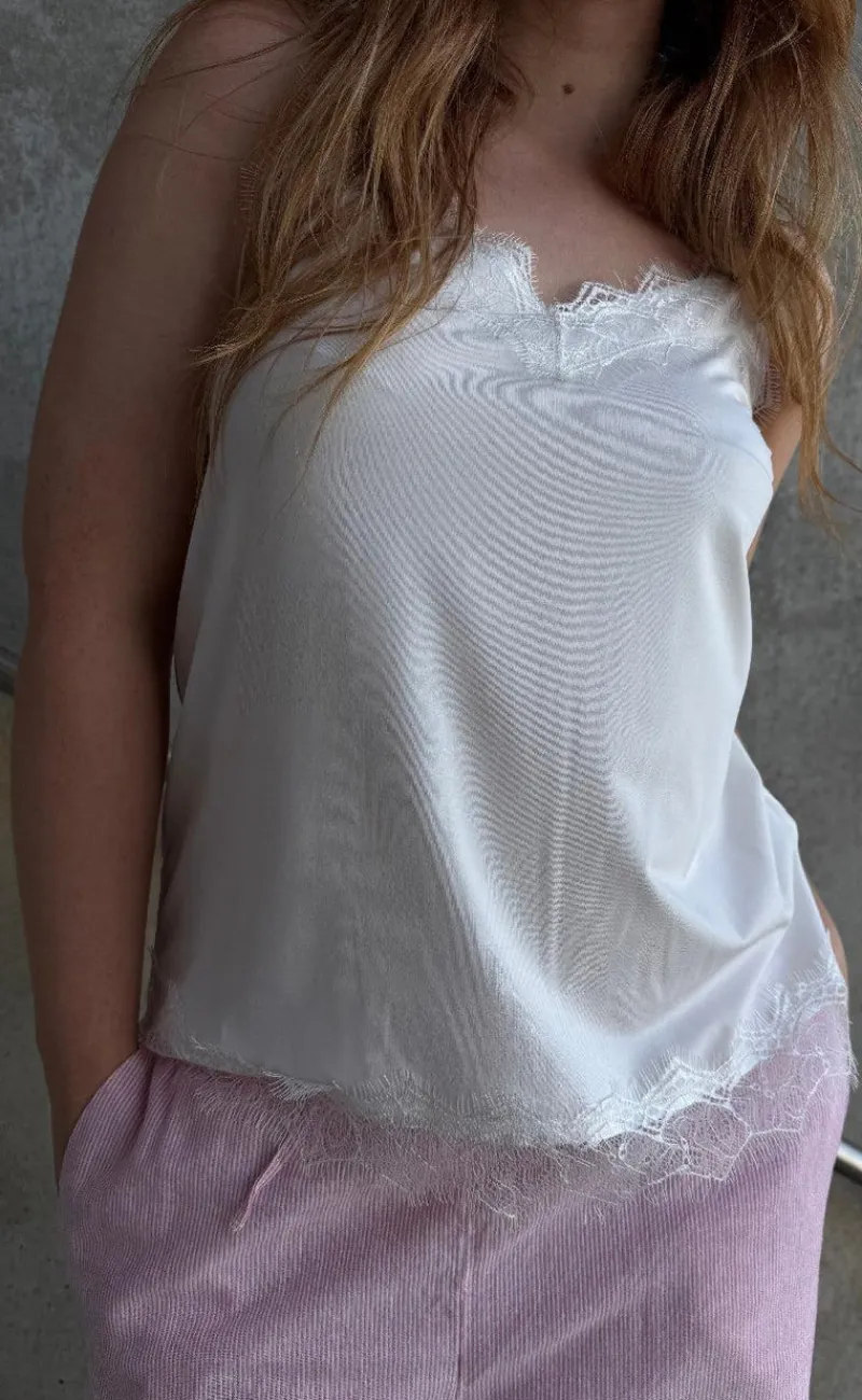 Sale Top - Bicco Strap - Off White T-shirts & Toppe