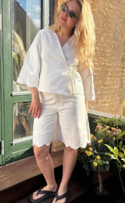 New Shorts - Talina - White Shorts