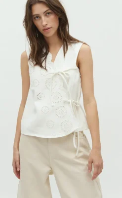 Top - Ciana Scallop-G - White T-shirts & Toppe