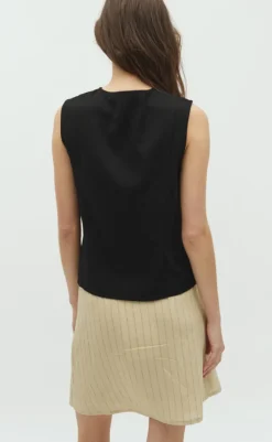 New Top - Ciana Scallop-G - Black T-shirts & Toppe