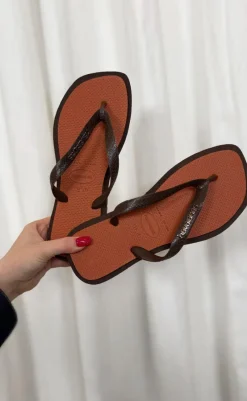 New Klipklappere - Top Square Fusion - Dark Brown Sandaler|T-shirts & Toppe