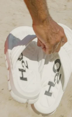 Outlet Sandal - Trek Flip - Cannoli Cream Sandaler