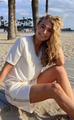 Hot Liberte T-shirt - Felia - Creme Simili T-shirts & Toppe