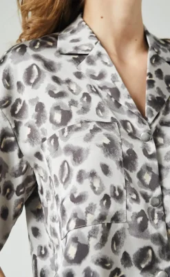 Online Love & Divine Bluse - Love1175-1 - Blurred Leo Bluser