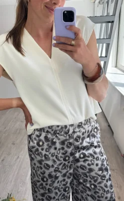 Discount Love & Divine Top - Love1371 - Cream T-shirts & Toppe