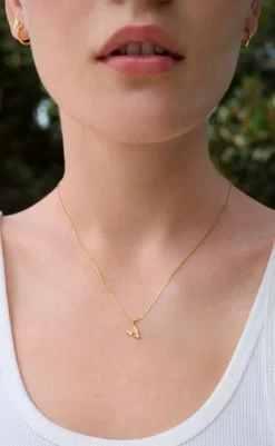 Halskæde - V Alphabet - Gold Colour Smykker