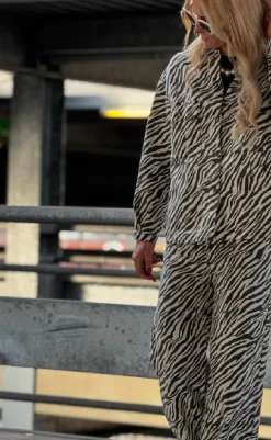 Outlet Jeans - Adanna Zebra - Black Bukser & Jeans