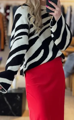 Hot Nederdel - Gebry Satin - Fiery Red Nederdele