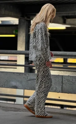 Skjorte - Noliana Zebra Denim - Black Skjorter|Striktrøjer & Sweat