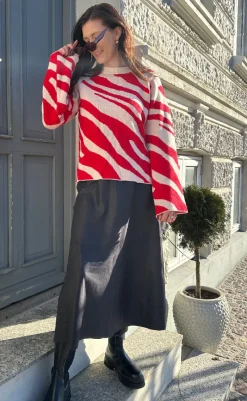 Online Striktrøje - Dania - Fiery Red Striktrøjer & Sweat