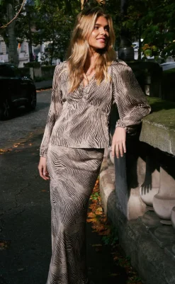 Best Bluse - Istana Floating Wave - Dark Sand Bluser