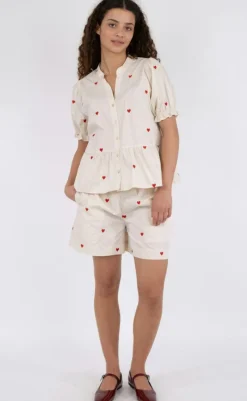 Clearance Shorts - Sakuri Hearts - Creme Shorts
