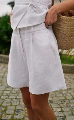 Best Shorts - Sega - Off White Shorts