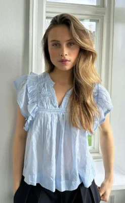 Top - Jayla - Light Blue T-shirts & Toppe