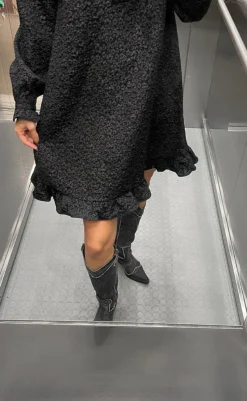 Discount Kjole - Reno Ruby Ruffle - Black Kjoler