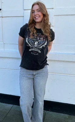 Hot T-Shirt - Lucy Life - Black T-shirts & Toppe