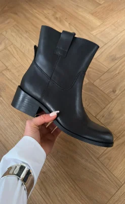 Sale Støvler - Martina Low - Leather Black Støvler