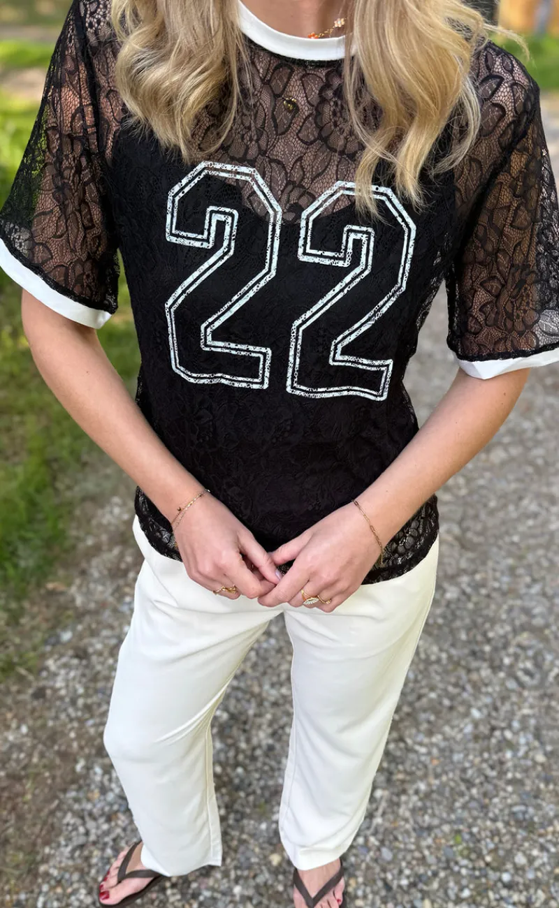 Clearance Bluse - Susanna Football - Black Lace (vendbar) Bluser