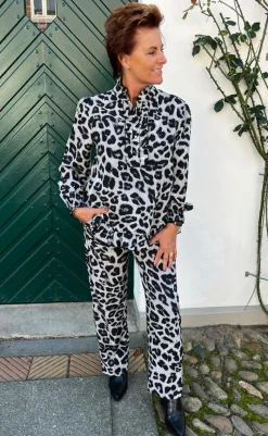 Discount Bluse - Pia - Grey Leopard Bluser