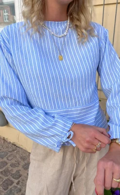 Discount Bluse - Cornelia - Blue / White Stripe (vendbar) Bluser