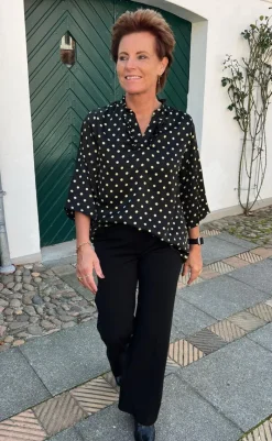 Bluse - Datia - Black W. Green Dots Bluser