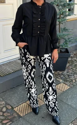 Outlet Bukser - Tora - Black/White Paisley Bukser & Jeans