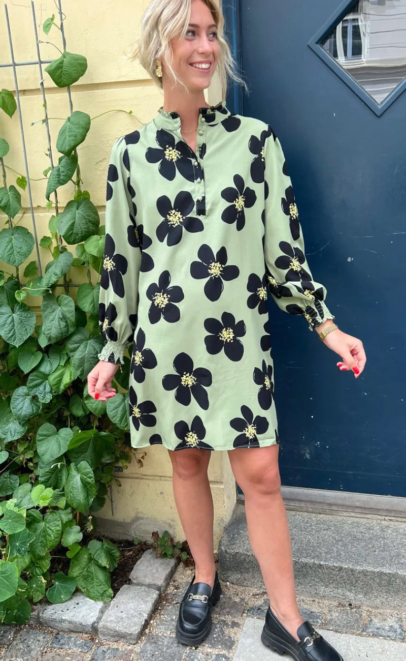 Discount Kjole - Augusta - Dusty Green/Black Flower Kjoler