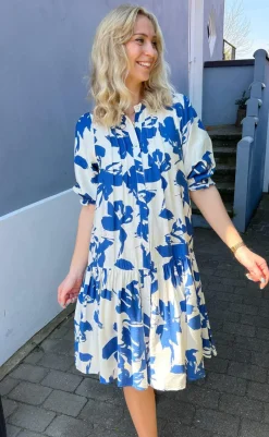 Best Kjole - Anja - White / Blue Flower Kjoler