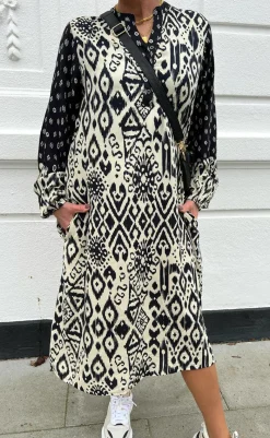 Best Kjole - Helena - Black / Off White Kjoler