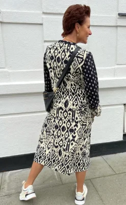 Best Kjole - Helena - Black / Off White Kjoler