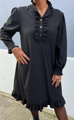 Best Kjole - Pia - Black W. Gold Buttons Kjoler