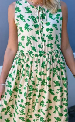 Best Kjole - Heidi - White/Green Flowers Kjoler
