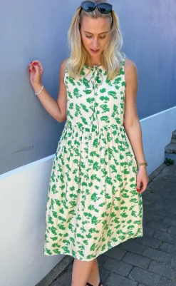 Best Kjole - Heidi - White/Green Flowers Kjoler