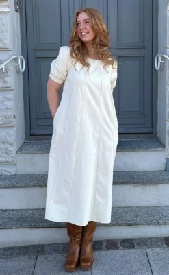 Best Kjole - Daniella Denim - Creme W. Brown Stitches Kjoler