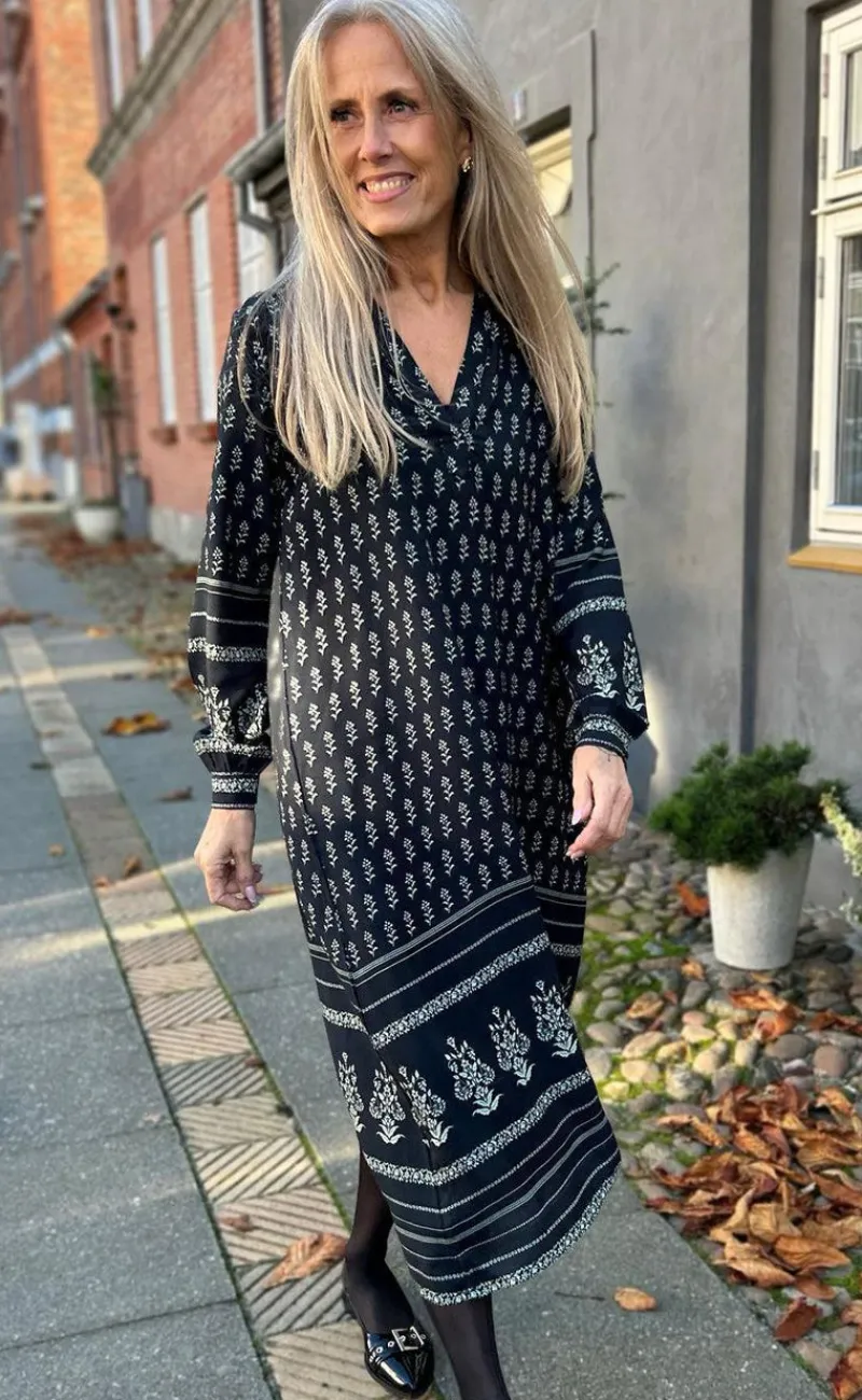 Sale Kjole - Camma - Black W. Print Kjoler