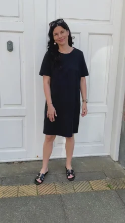 Clearance Kjole - Alva - Black Kjoler