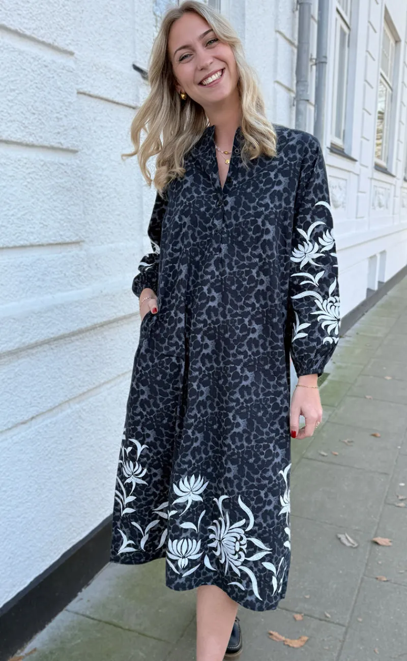 New Kjole - Tilde Long - Grey Leopard Kjoler