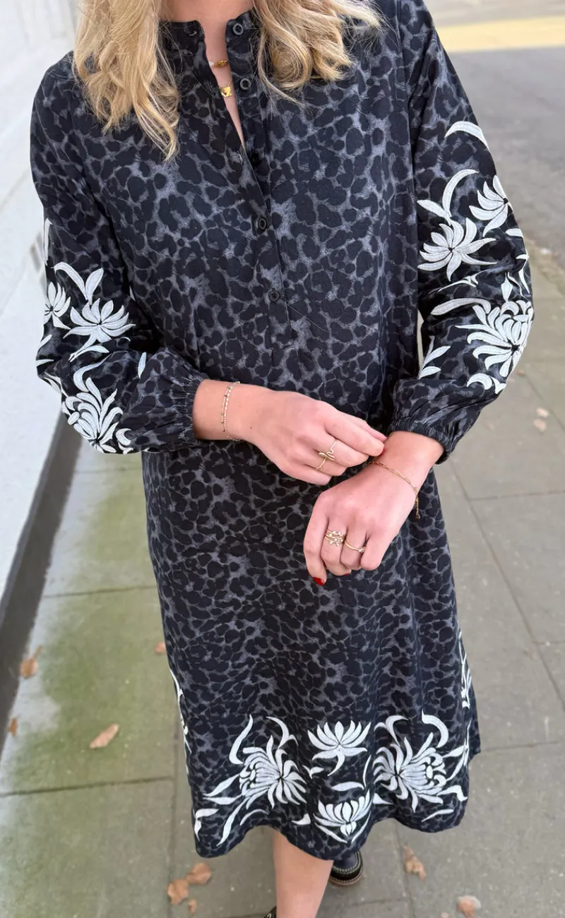 New Kjole - Tilde Long - Grey Leopard Kjoler