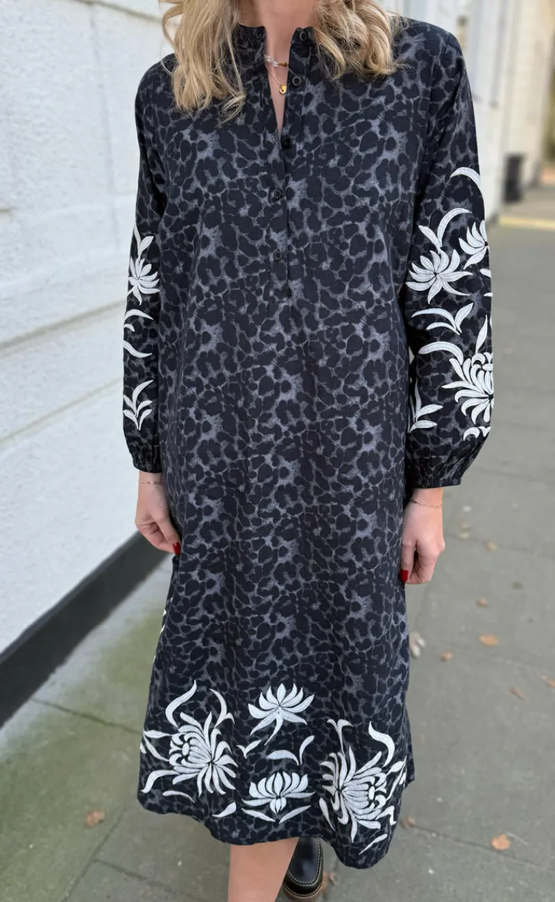 New Kjole - Tilde Long - Grey Leopard Kjoler