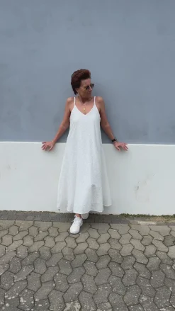 Kjole - Klara - White Broderi Anglaise Kjoler