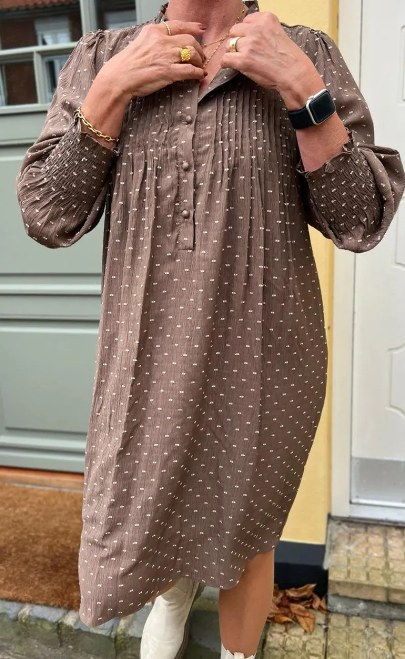 Kjole - Natalia - Dark Brown W. Dots Kjoler